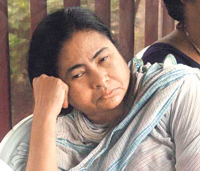  Mamata Banerjee No Confidence, Mamata no confidence motion falls, Mamata no confidence congress